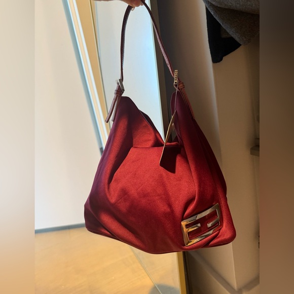 Fendi Raspberry Jersey Shoulder Bag - Picture 3 of 5